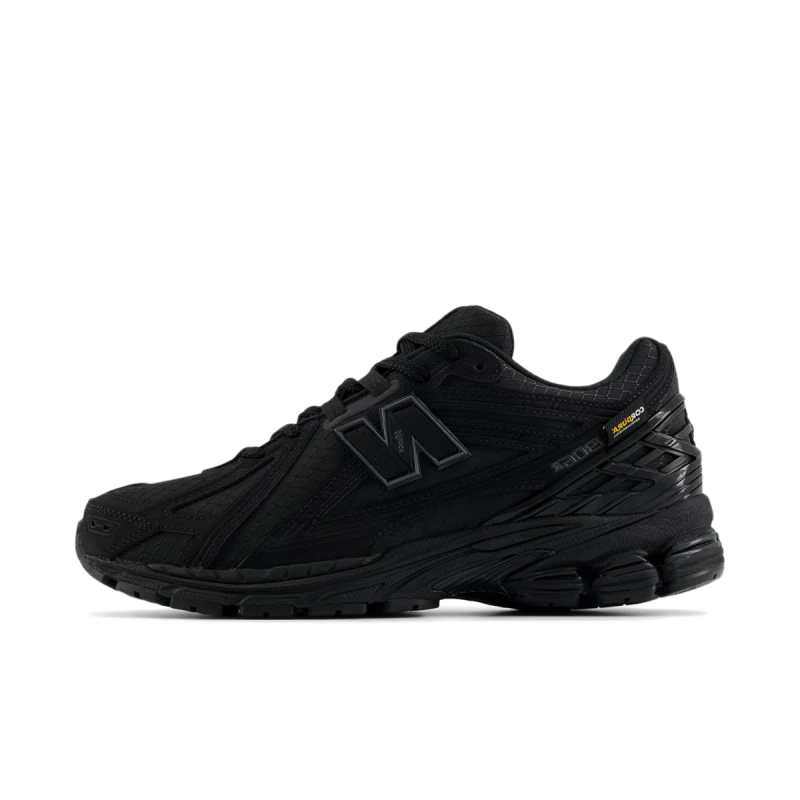 New Balance 1906R 'Black' - Cordura Pack - M1906RWF